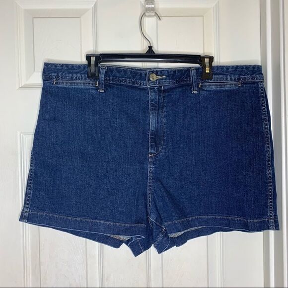 GAP 3” Inseam Khaki Jean Shorts Plus Size 20 - Picture 1 of 9